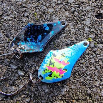 Leaf 2.0g Spoon #073 UV Aktiv MonsterClaw Pink Green Blue / Black Holo Flakes Blue