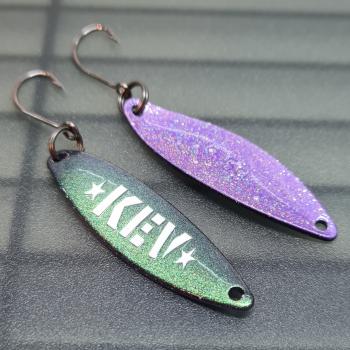 Kicker 3.5g Spoon KEV Flip Flop Green Magenta Blue / Holo Purple White Dots