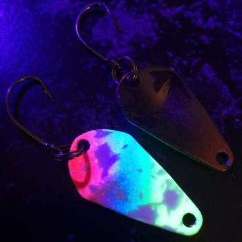 Scorpio 1.7g Spoon #085 UV Aktiv Yellow Blue Pink / Flip Flop Purple-Greenbrown