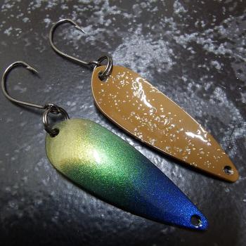 Dominator 2.9g Spoon #082 Metallic Gold Green Blue / Dark Brown Glitter