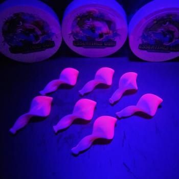 V2.0 Troutpasta 35mm - Essentials Gum - UV Aktiv White Pink