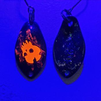 Jelly 2.0g Spoon #075 UV Aktiv Skull Orange Fire / Black Holo Flakes Gold Green Turquoise