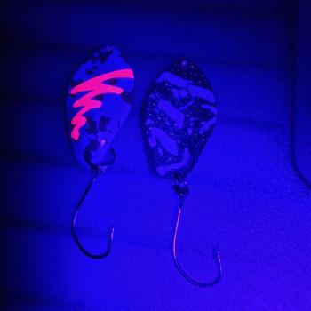 Jelly 3.0g Spoon #057 UV Aktiv FlipFlop Bug Pink / Black White Holo