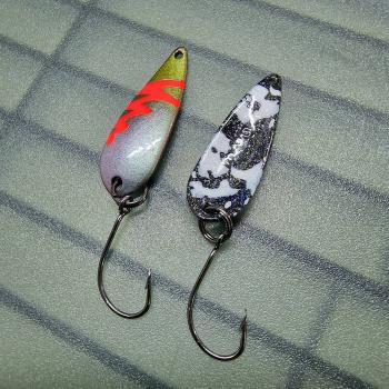 Whisper 2.2g Spoon #058 UV Aktiv FlipFlop Bug Red / Black White Holo