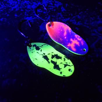 Wavemaker 3.0g Spoon #088 UV Aktiv Yellow Olive Green / White Pink