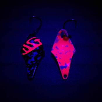 Stormy 2.3g Spoon #053 UV Aktiv Camo Pink / Pink White