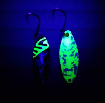 Sword 3.1g Spoon #052 UV Aktiv Camo Yellow / Yellow White