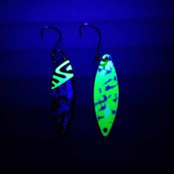 Kicker 2.7g Spoon #052 UV Aktiv Camo Yellow / Yellow White