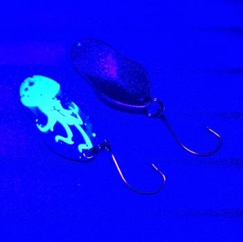 Wavemaker 3.0g Spoon #043 UV Aktiv Oktopussy Blue / FlipFlop Red-Gold