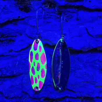 Sword 3.1g Spoon #064 UV Aktiv Leo Purple Yellow / Black Holo Flakes