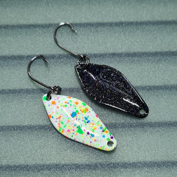 Belly 2.5g Spoon #012 UV Aktiv Million Dots White / Black Holo