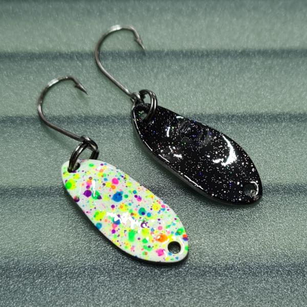 Mahi 2.5g Spoon #012 UV Aktiv Million Dots White / Black Holo