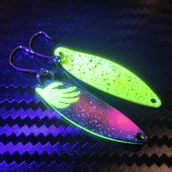 Kicker 3.5g Spoon #092 UV Aktiv Apex Predator – Neon Venom - Yellow-Pink-Black / Yellow - Black Dots