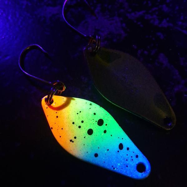 Belly 2.5g Spoon #086 UV Aktiv Blue Yellow Orange / Flip Flop Green-Purple