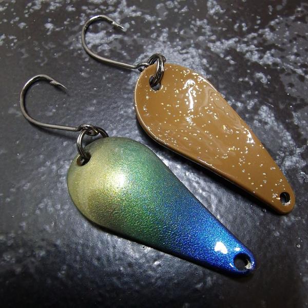 Taurus 4.3g Spoon #082 Metallic Gold Green Blue / Dark Brown Glitter