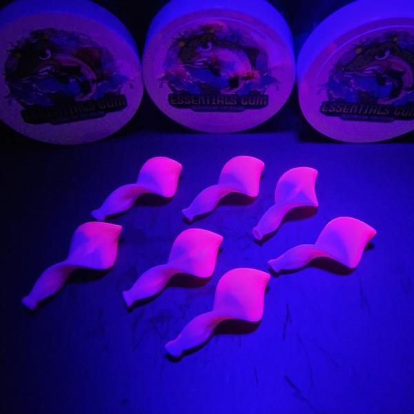 V2.0 Troutpasta 35mm - Essentials Gum - UV Aktiv White Pink