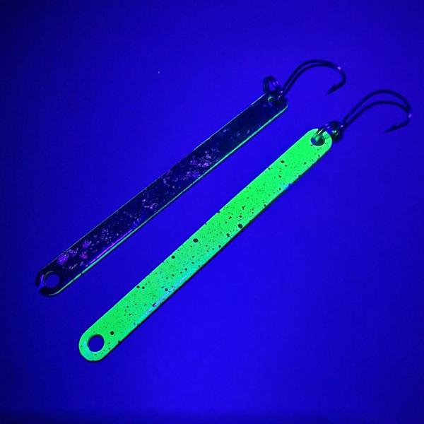 Bobbelsche 3.0g UL Trout Stick #002 UV Aktiv Yellow Black Dots / Black Holo Flakes Gold Green