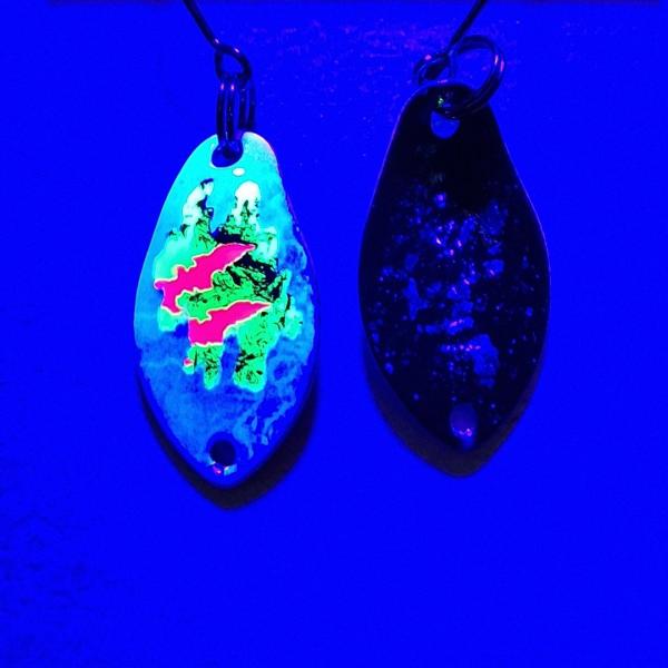 Jelly 2.0g Spoon #073 UV Aktiv MonsterClaw Pink Green Blue / Black Holo Flakes Blue