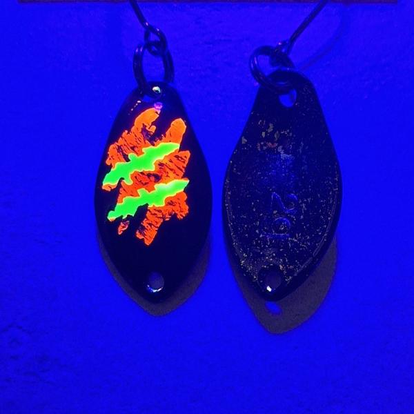 Jelly 2.0g Spoon #074 UV Aktiv MonsterClaw Yellow Red Black / Black Holo Flakes Gold Green Turquoise