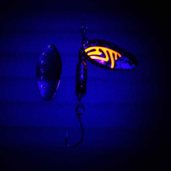 Creek Seeker 3.8g Spinner #004 UV Aktiv Camo Orange