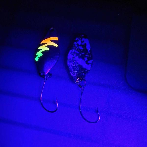 Belly 2.5g Spoon #059 UV Aktiv FlipFlop Bug Orange Yellow / Black White Holo