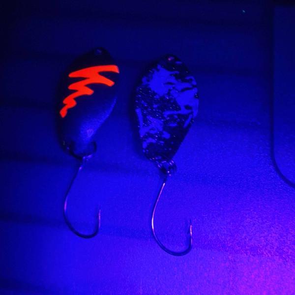 Jelly 3.0g Spoon #058 UV Aktiv FlipFlop Bug Red / Black White Holo