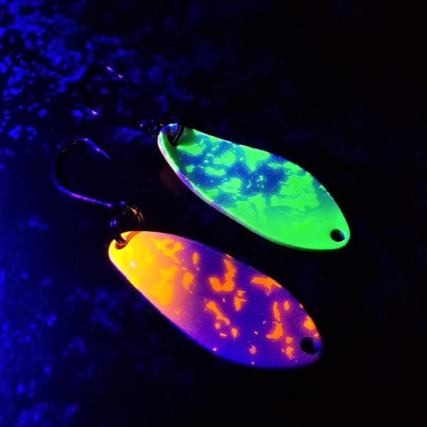 Yami 3.0g Spoon #090 UV Aktiv White Orange / White Green