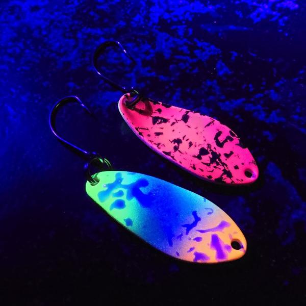 Yami 3.0g Spoon #089 UV Aktiv Orange Blue LimeGreen / Raspberry Dark Brown