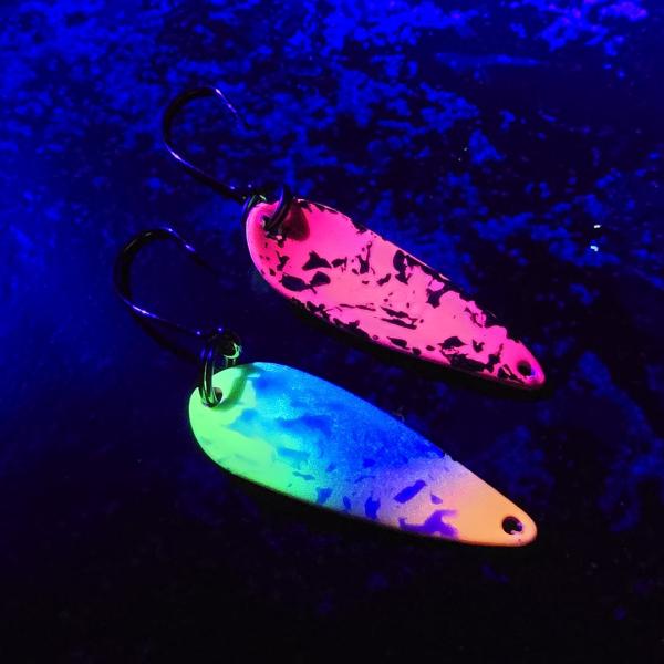 Whisper 2.2g Spoon #089 UV Aktiv Orange Blue LimeGreen / Raspberry Dark Brown