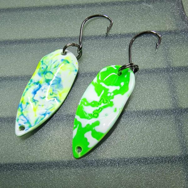 Catchmaker 2.5g Spoon #061 UV Aktiv Abstrakt Radioactive White / Camo Green White